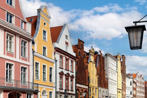 Magnificent row of houses, Old Town, Unesco World Heritage Site, Mühlenstraße, Stralsund,