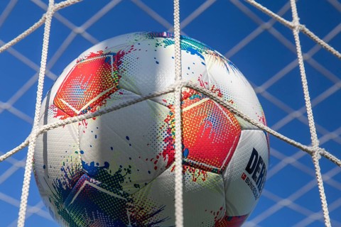 Close-up of the 2025/26 Bundesliga match ball (symbolic image)