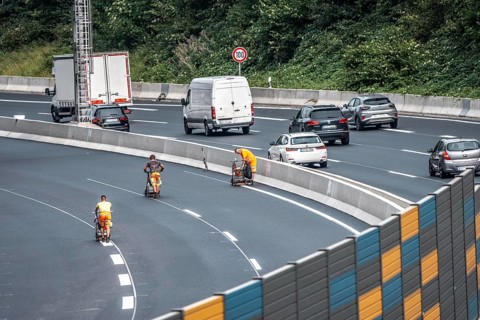 Rehabilitation of the A52 motorway near Essen, an 8 km long section between the Essen-Kettwig