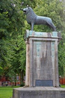 Monument to Henry the Lion, Duke of Saxony and Bavaria, founder of Lübeck, city history, lion