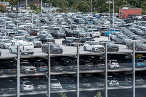 Düsseldorf Airport, multi-storey car park P5, during the summer holidays, full, North