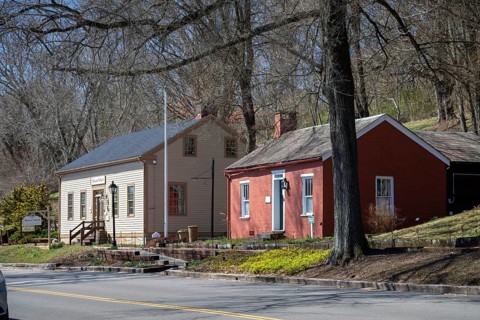 Coshocton, Ohio - Historic Roscoe Village, a port along the Ohio and Erie Canal that has been