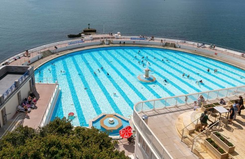 Seafront swimming pool on coast, Tinside lido, city of Plymouth, Devon, England, UK