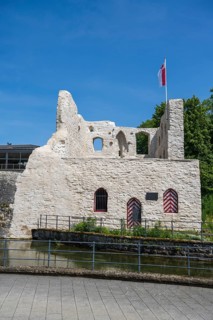 Castle ruins, Lippe spring, Bad Lippspringe, climatic health resort, North Rhine-Westphalia,