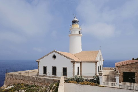 Far de Capdepera lighthouse, Punta de Capdepera, Cala Rajada, Majorca, Balearic Islands, Spain