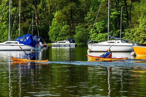 Kayaks and Boats on Windermere Lake, Fell Foot Park, Lake District, Cumbria, England, United