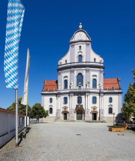 Basilica of St Anne at Bruder Konrad Platz, place of pilgrimage, Altötting, Upper Bavaria, Bavaria,
