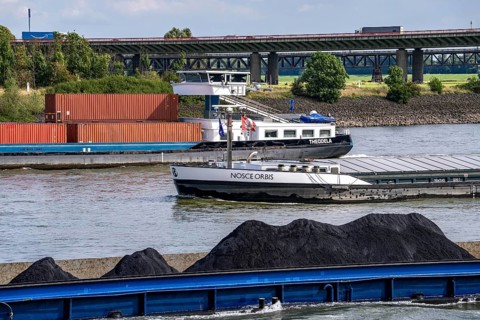 The Rhine near Duisburg, cargo ships, DU-Beeckerwerth North Rhine-Westphalia, Germany