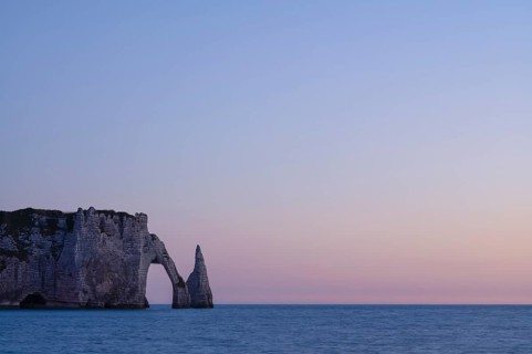 Rock arch Falaise or Porte d'Aval and rock needle Aiguille, Étretat, sea, steep coast, cliffs,