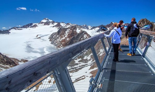 Viewing terrace on the Tiefenbachkogl with the Wildspitze 3768m, Sölden, Ötztal, Ötztal Alps,
