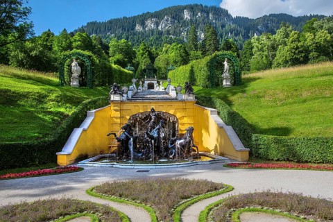 North parterre with Neptune Fountain at Linderhof Palace, Ettal, Ammertal, Upper Bavaria, Bavaria,