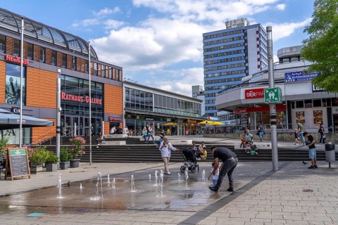 Rathaus-Galerie shopping centre, in the city centre of Leverkusen, modern, new shopping centre from