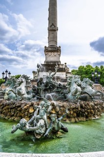 Fontaine du Char du Triomphe de la Concorde, Place des Quinconces, Bordeaux, Gironde,