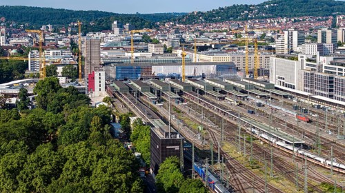 Track apron at the main station with ICE at the platform. In front the signal box, on the right