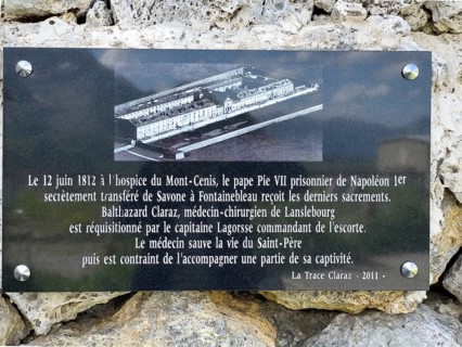 Memorial plaque commemorating the imprisonment of Pope Pie Pius VII in the Hospice l'Hospice du