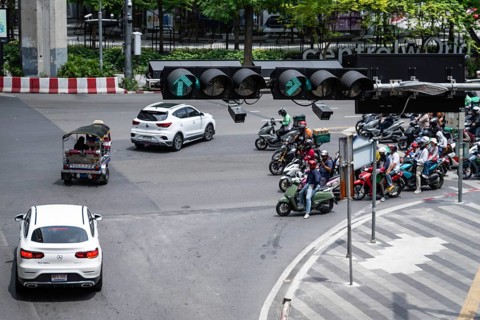 Road traffic traffic light green, Bangkok, Thailand