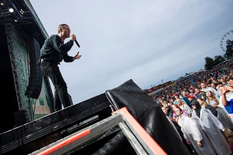 Björn Dixgård, singer and guitarist of Mando Diao at the Highfield Festival on Sunday, Störmthaler