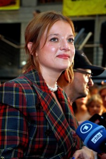 Jella Haase at the #SchwarzeSchafe premiere at the cinema in the Kulturbrauerei on 15.7.2025 Berlin