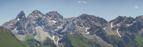 Mountain panorama from Fellhorn 2037m, to the Allgäu main ridge with Trettachspitze 2595m,
