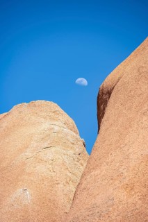 Moon and rock formation, Pontok Mountains, Great Spitzkoppe, Spitzkoppe, Great Spitzkoppe Nature