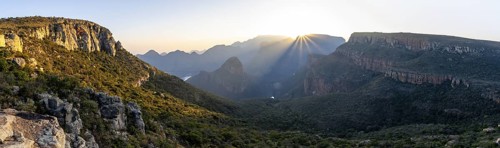 Sunstar, Panorama, Blyde River Canyon with summit Three Rondawels, View of canyon with Blyde River