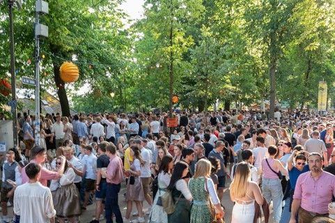 Erlanger Bergkirchweih, traditional twelve-day folk festival, Erlangen, Middle Franconia, Bavaria,