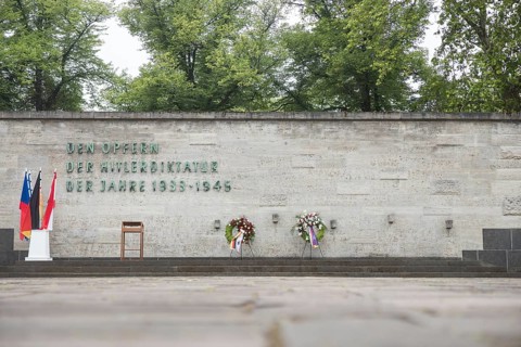 Wreaths of mourning after a wreath-laying ceremony by Kai Wegner (Governing Mayor of Berlin) and