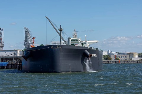 Oil tanker Estrella, overseas harbour, Warnemünde, Rostock, Mecklenburg-Western Pomerania, Germany