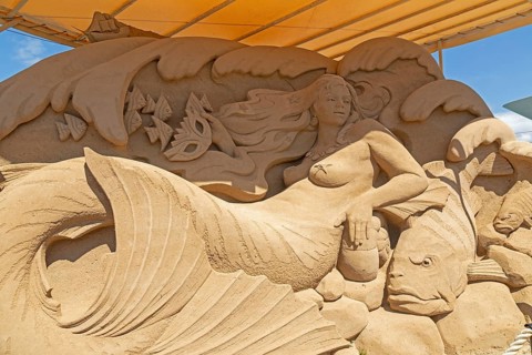 The Mysterious Mermaid by Artem Samoylov and Arsentiy Samoylov from Ukraine, Sandwelt, Warnemünde,