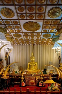 Temple of the sacred Tooth Relic or Sri Dalada Maligawa, New Shrine room or Alut Maligawa, Kandy,