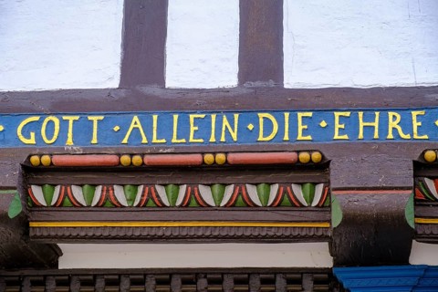 Slogan Gotte allein die Ehre, half-timbered houses on the Great Plain, Celle, Celle, Lüneburg