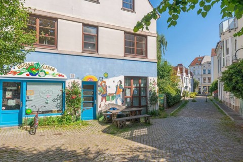 Residential street in the Ostertor neighbourhood a popular residential area, eastern suburb,