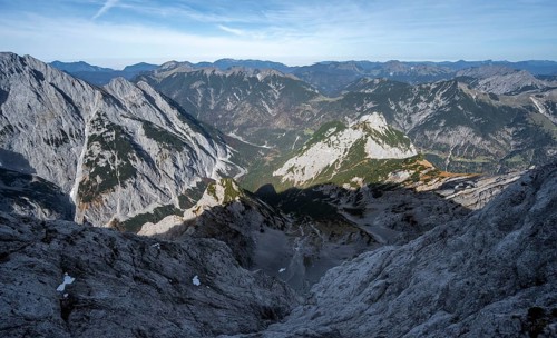 Mountain panorama from the summit of the Gamsjoch, view of Laliderer Tal and RiÃŸtal with summit