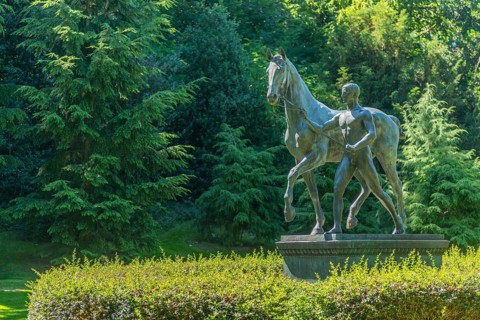 The Horse Steer, bronze sculpture group from 1902, artist Louis TuaillonBremer, ramparts, horse