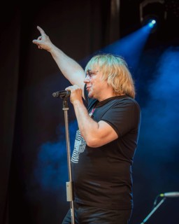 Tobias KÃ¼nzel, singer of the band Die Prinzen at the Berliner Rundfunk 91.4 Open Air in the Berlin