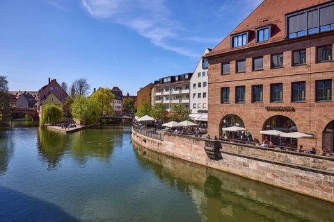 Flea market island, river Pegnitz, river island, pedestrian bridges, historic buildings, trees,