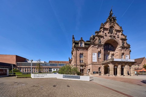 Nuremberg State Theatre, architect Christian Heinrich Seeling, theatre, opera, trees, blue sky,