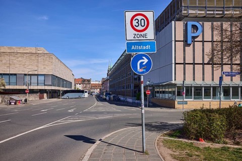 Sterntor multi-storey car park, modern architecture, Zone 30 sign, additional sign for old town,