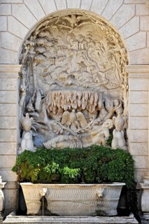 Fountain of Venus, nymphaeum in the arcaded courtyard of the Villa d'Este, UNESCO World Heritage