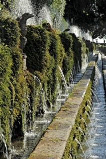 Avenue of a Hundred Fountains, Viale delle Cento Fontane, Renaissance garden of Villa d'Este, water