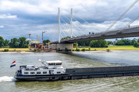 Rhine bridge Duisburg-Neuenkamp, the A40 motorway, start of construction of the second bridge,