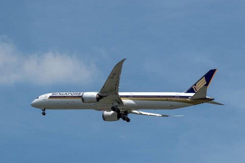 Aircraft Singapore Airlines, 9V-SCL, Boeing 787-10 Dreamliner
