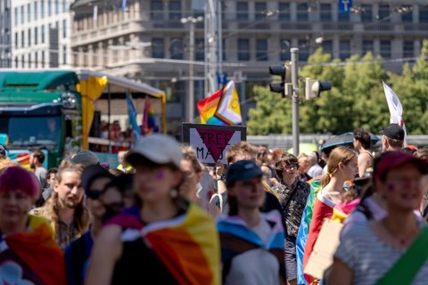 A participant with a Free Maja sign refers to Maja T., who is in custody in Budapest, Hungary, at