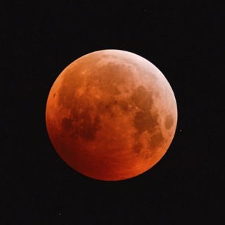 The 21.01.2019... Core shadow lunar eclipse... Blood moon (super moon, lunar eclipse), brightly