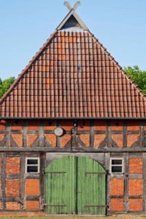 View of a barn door of an old farmhouse, Half-timbered, Historical, Böhme, Heidekreis, Rethem