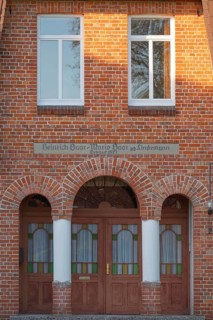 View of the entrance area of a farmhouse, Böhme, Heidekreis, Rethem Aller, Leine Aller Tal, Lower