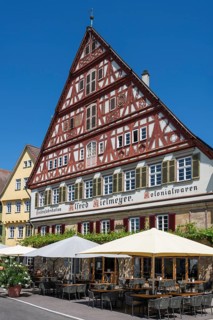 Outdoor café, street café with the Kielmeyerhaus, historic half-timbered house in Esslingen's old