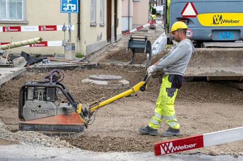 Construction site Road construction Construction worker Vibratory plate