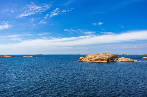 Archipelago off the coast of Lysekil, BohuslÃ¤n, VÃ¤stra Götalands lÃ¤n, Sweden, Scandinavia