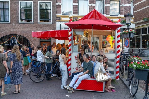 Utrecht city centre, ice cream parlour, ice cream parlour Venezia, very popular with locals and